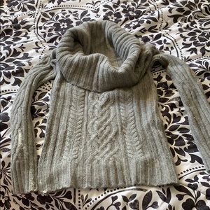 Abercrombie and Fitch grey sweater